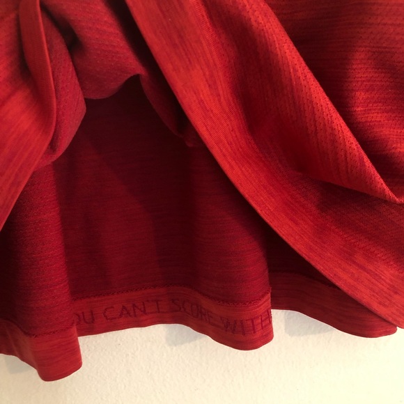 Lululemon Men’s Vented Red Metal Shirt XL - Picture 8 of 12